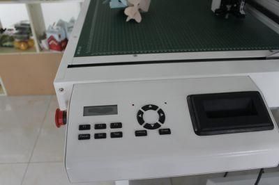 Optaical Sensor Auto Positioning Cut and Crease Flatbed Die Cutter.