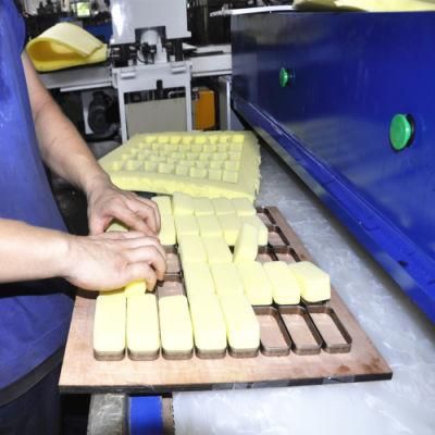 Auto Balance Four Column Hydraulic Styrofoam Cutter (HG-A40T)
