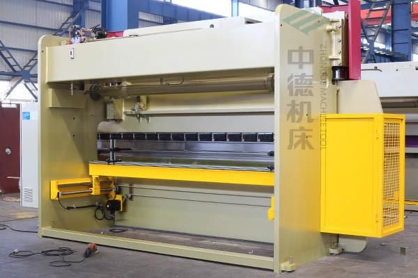 125ton 4000mm Length CNC Plate Press Brake Machine