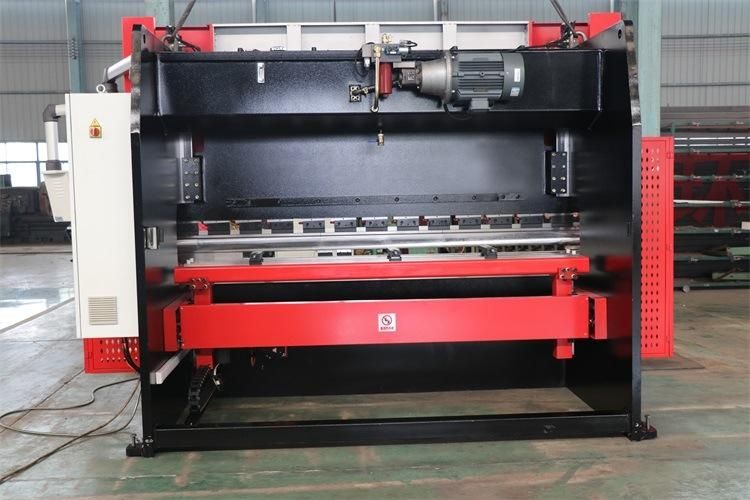 High Configuration 125 Ton 3200mm CNC Hydraulic Press Brake with CT8