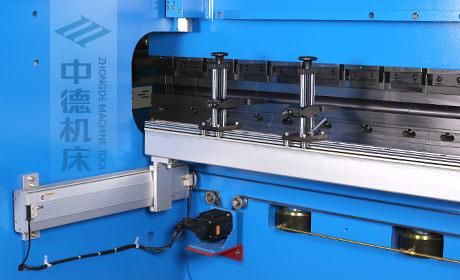 High Precision Zdmt Synchro Hydraulic CNC Press Brake Plate Bending Machine