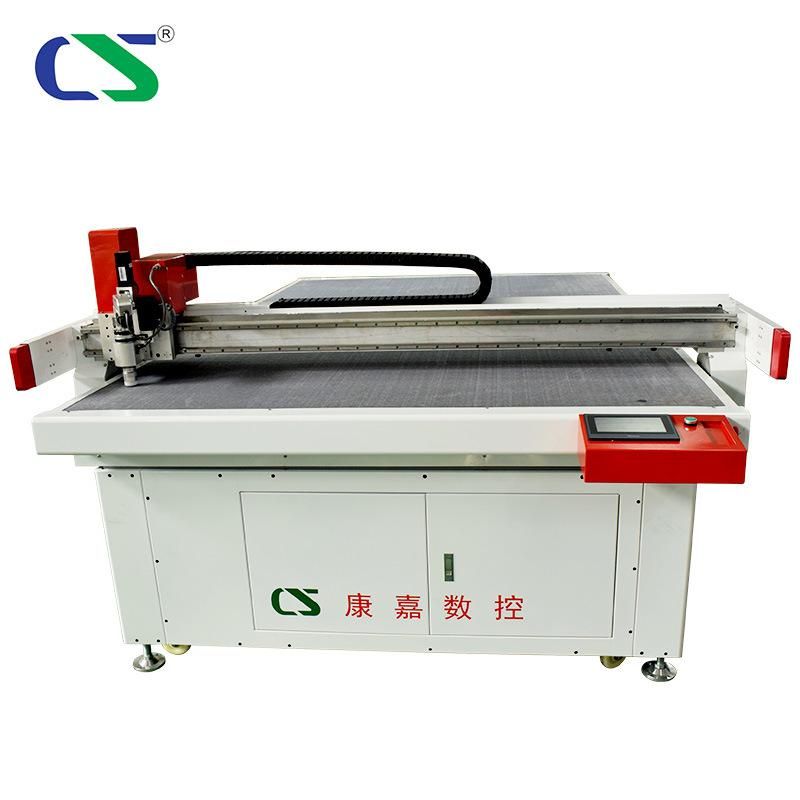 China Professional Foot Pad Car Mat Cutting Vibrating Oscillating Knife Machine with 3D Scanner Scan