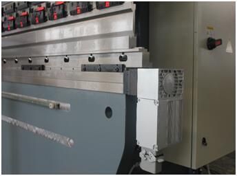 New Style Electro-Hydraulic CNC Press Brake for Metal Plate, Kcn-10032