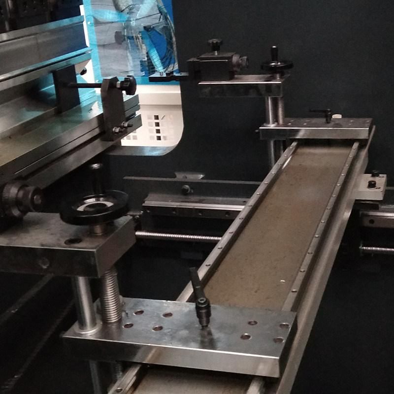 Delem Da58t 4+1 Axis CNC Press Brake Hydraulic Plate Bending Machine with Y1 Y2 X R Axis
