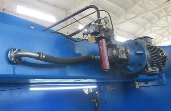 CNC Hydraulic Tandem Press Brake
