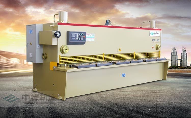 4000mm Length 6mm Thickness Plate Cutting Machine