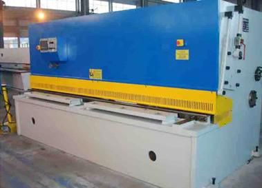 Hydraulic CNC Control Guillotine Swing Beam Shearing Machine