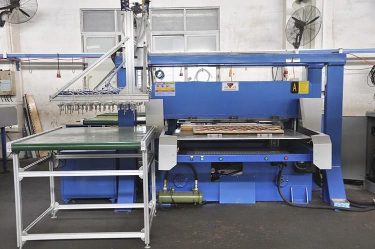 Hg-B60t High Speed Automatic Plastic Packaging Cutting Machine
