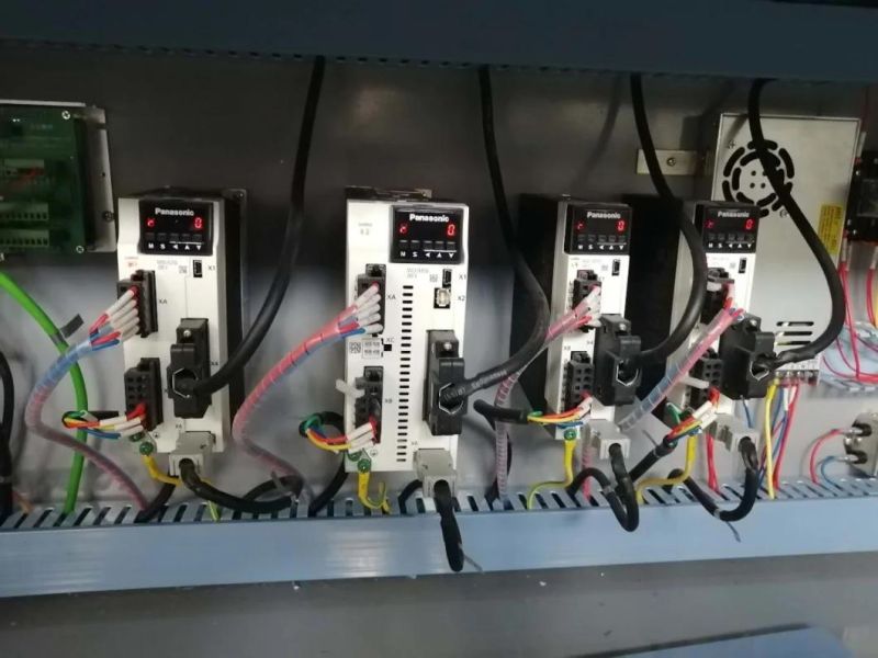 CNC Conveyor System Fabric Cutting Machines Round Knife Cloth Cutting Machine
