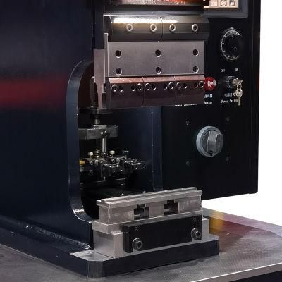 Two Groups of Transmission Screw Rods Mini Servo CNC Press Brake