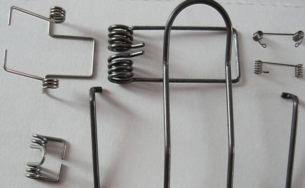 China Factory Supplier CNC Spring Forming Machine